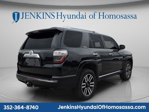 Used 2021 Toyota 4Runner Limited AWD/4WD image 4
