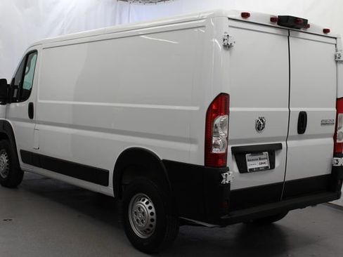 Used 2025 RAM ProMaster 2500 w/ Convenience Group FWD image 12