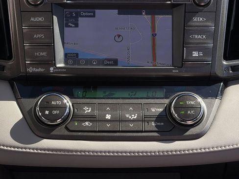 Used 2015 Toyota RAV4 XLE AWD/4WD image 17