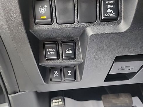 Used 2023 Nissan Frontier PRO-4X w/ Pro Convenience Package image 16