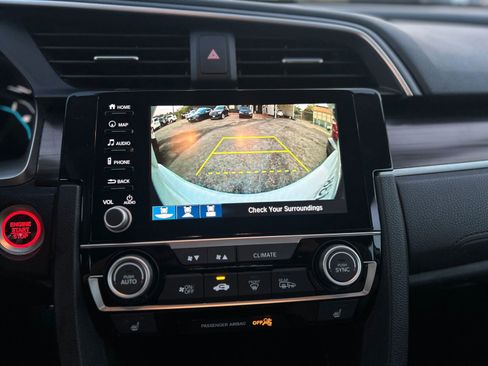 Used 2019 Honda Civic Touring image 13