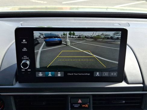 Certified 2025 Honda Pilot EX-L image 17