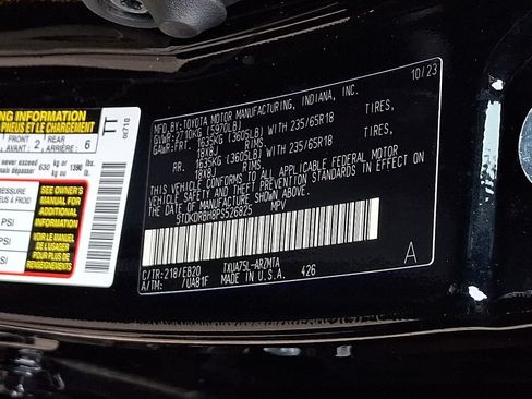 Used 2023 Toyota Highlander XLE AWD/4WD image 28