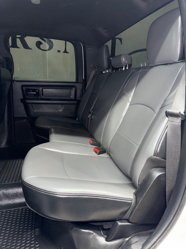 Used 2023 RAM 2500 Tradesman w/ Chrome Appearance Group AWD/4WD image 38