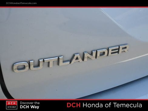 Used 2024 Mitsubishi Outlander SE FWD image 7