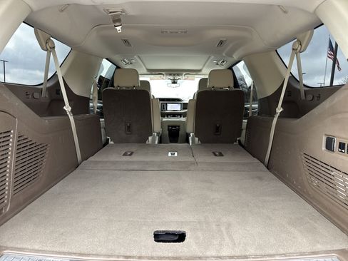 Used 2021 GMC Yukon XL Denali w/ Denali Premium Package image 36