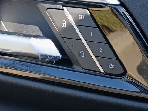 New 2026 Chevrolet Suburban LT AWD/4WD image 17