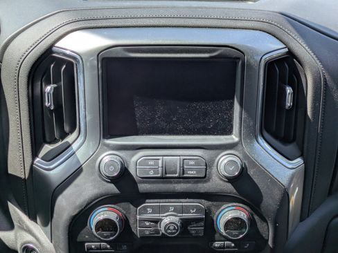 Used 2021 Chevrolet Silverado 2500 LTZ w/ LTZ Convenience Package AWD/4WD image 18