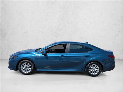Used 2025 Toyota Camry LE FWD image 8