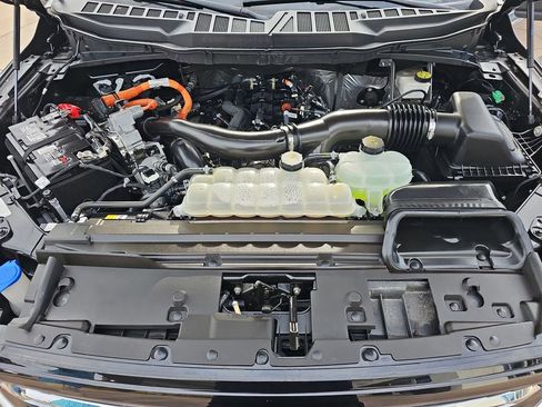 Used 2024 Ford F150 XLT w/ Mobile Office Package image 34