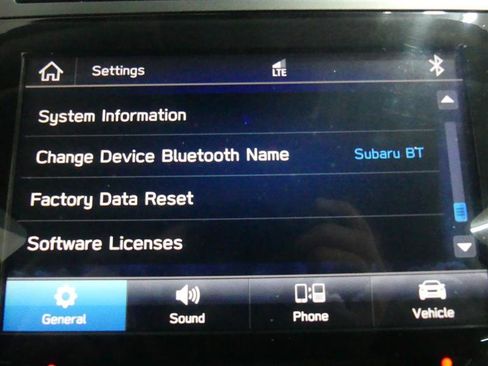 Used 2020 Subaru Ascent Premium w/ Convenience Package image 48