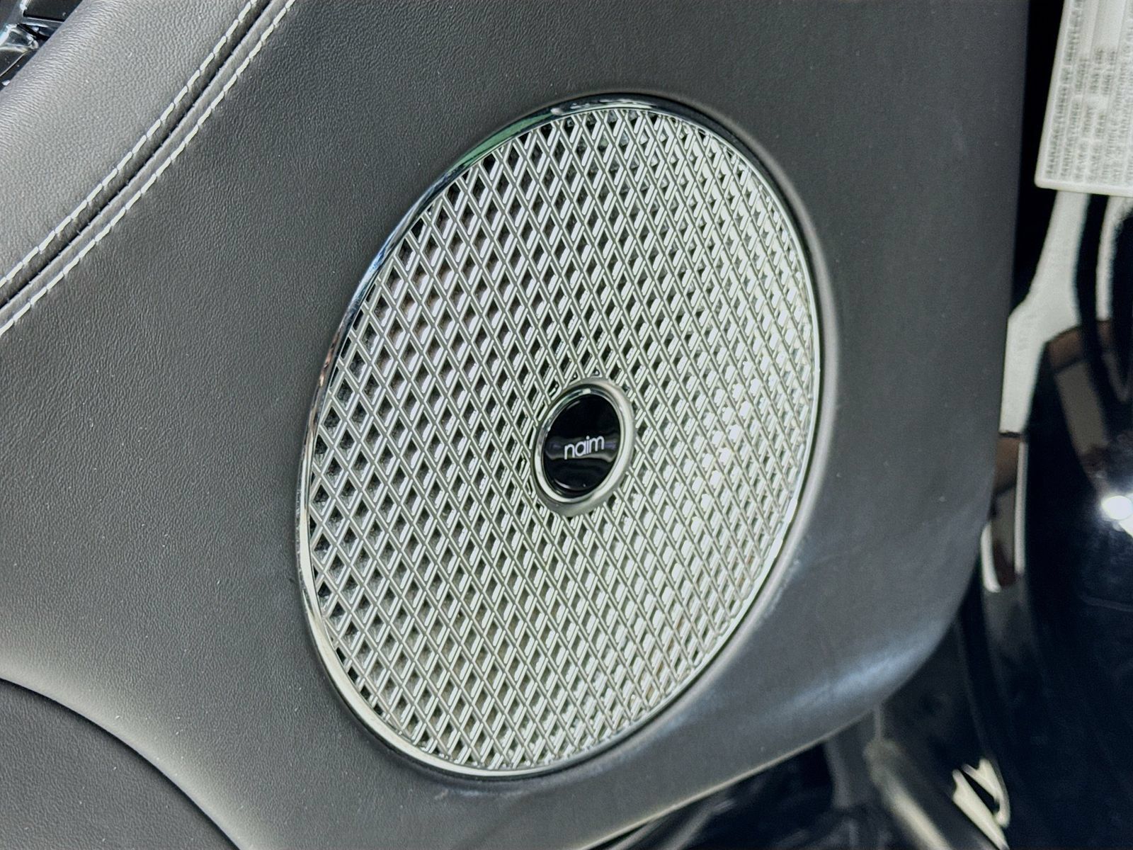 Certified 2021 Bentley Bentayga AWD/4WD image 18