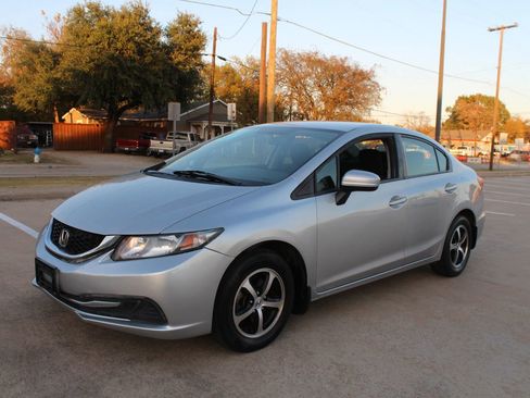 Used 2015 Honda Civic SE image 9
