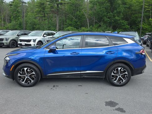 Certified 2023 Kia Sportage EX FWD image 2