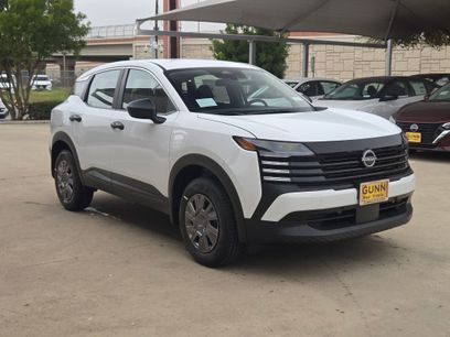 New 2026 Nissan Kicks S