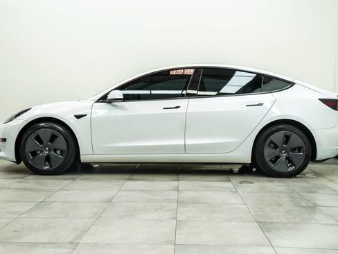Used 2023 Tesla Model 3 Standard Range RWD image 8