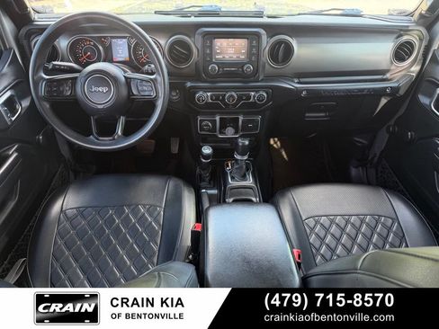 Used 2018 Jeep Wrangler Unlimited Sport AWD/4WD image 27