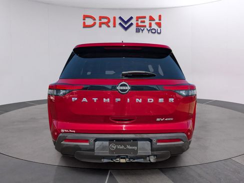 Used 2023 Nissan Pathfinder SV w/ SV Premium Package image 4