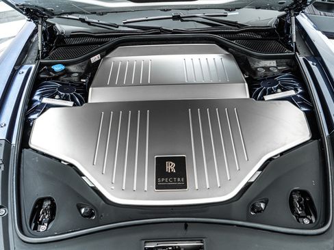 Used 2025 Rolls-Royce Spectre w/ Spectre Launch Package AWD/4WD image 12