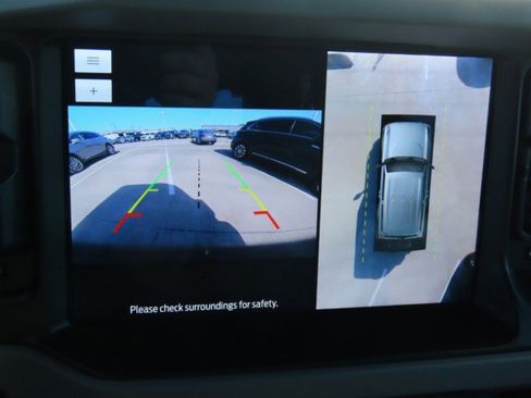 Used 2023 Ford Bronco Badlands image 30