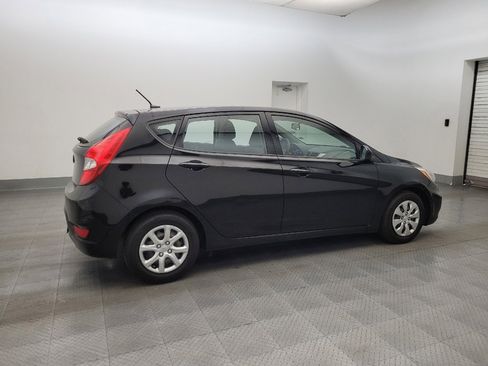 Used 2017 Hyundai Accent SE FWD image 10