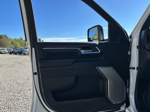 Used 2024 Chevrolet Silverado 2500 High Country w/ Technology Package AWD/4WD image 26