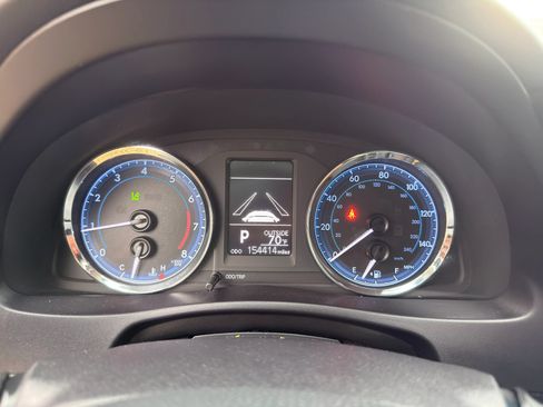 Used 2019 Toyota Corolla LE FWD image 12