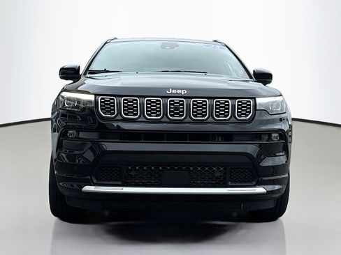 Used 2025 Jeep Compass Limited w/ Elite Group AWD/4WD image 16
