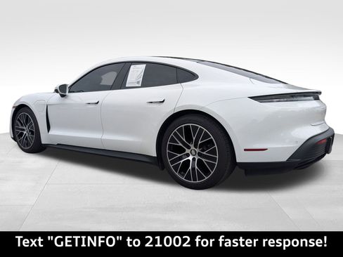 Used 2022 Porsche Taycan image 6