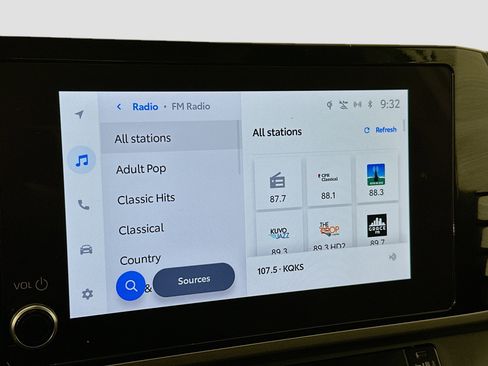 Used 2025 Toyota Camry LE image 21