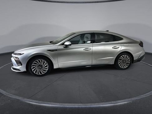 Certified 2025 Hyundai Sonata SEL FWD image 5