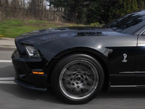 Used 2012 Ford Mustang Shelby GT500 w/ SVT Performance Pkg image 12