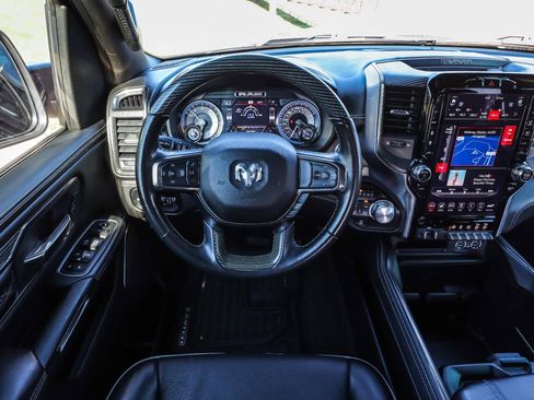 Used 2021 RAM 1500 Limited w/ Body Color Bumper Group image 28