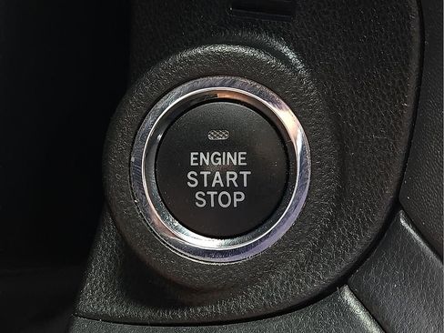 Used 2022 Subaru Outback Premium AWD/4WD image 17