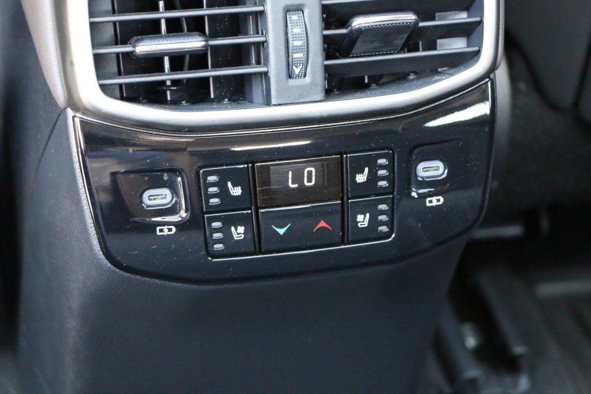Used 2023 Lexus RX 350 FWD w/ Accessory Package image 31