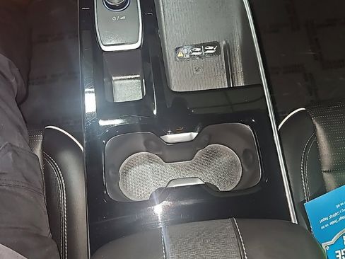 Used 2025 Buick Enclave Sport Touring image 17