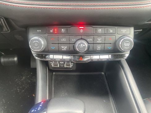 Used 2024 Dodge Durango GT image 26