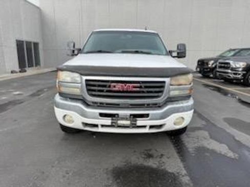 Used 2006 GMC Sierra 2500 SLT w/ Heavy-Duty Power Package image 6