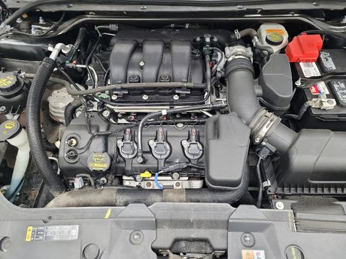 Used 2014 Ford Taurus SEL FWD image 30