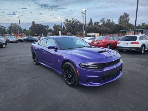 Used 2018 Dodge Charger R/T Scat Pack image 7