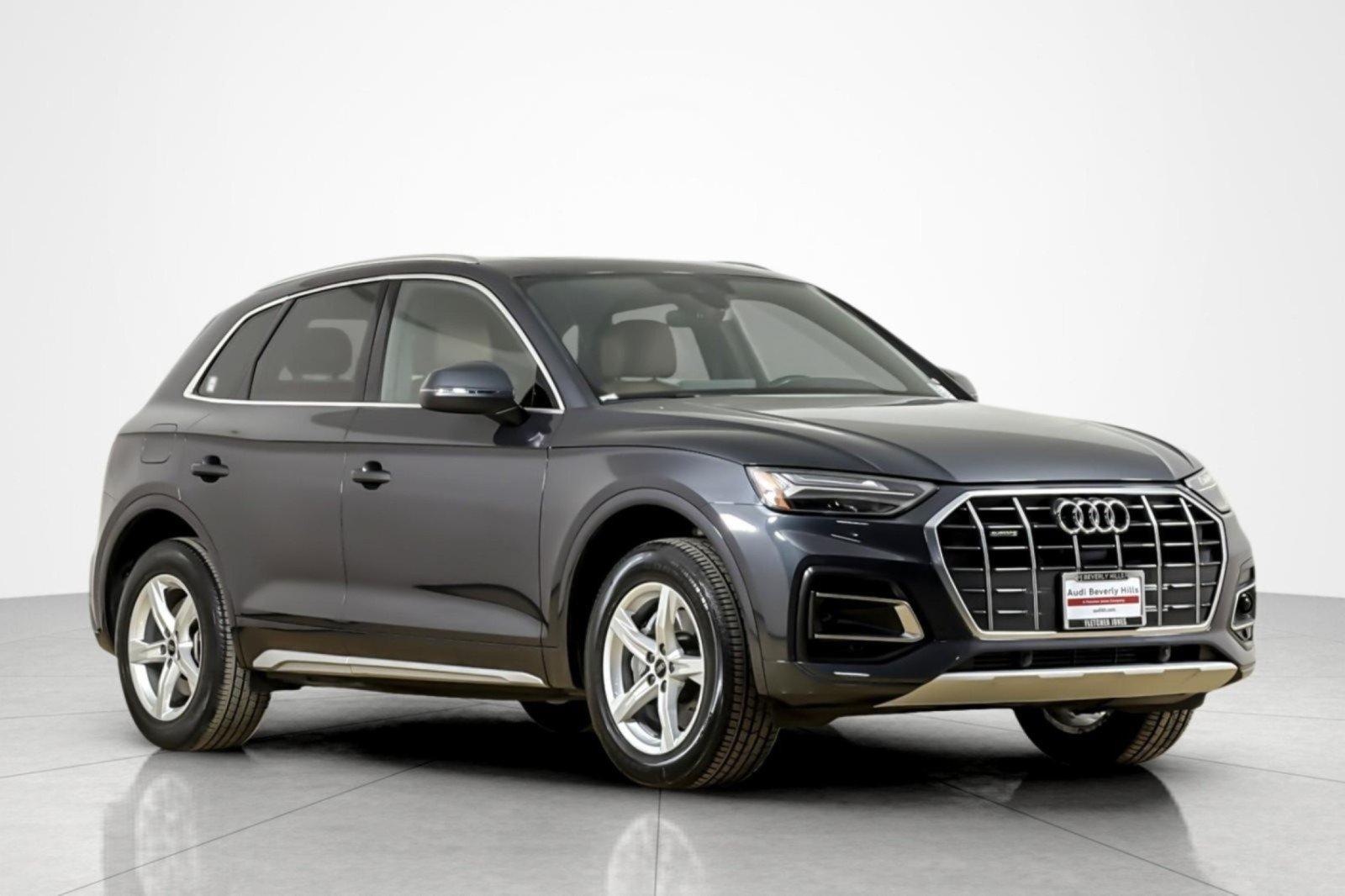 Used 2023 Audi Q5 2.0T Premium w/ Convenience Package AWD/4WD image 7