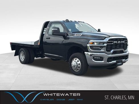 Used 2026 RAM 3500 Tradesman w/ Chrome Appearance Group AWD/4WD image 1