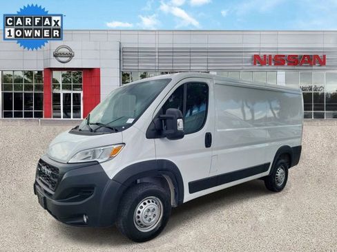 Used 2025 RAM ProMaster 2500 w/ Convenience Group FWD image 9