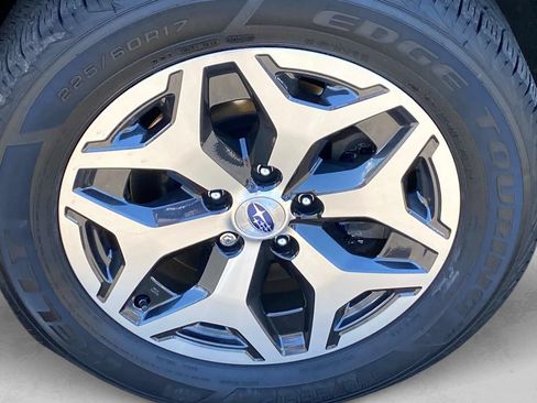 Certified 2023 Subaru Forester Premium AWD/4WD image 30