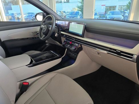 New 2026 Hyundai Tucson Limited image 32