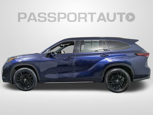 Used 2024 Toyota Highlander XSE image 2