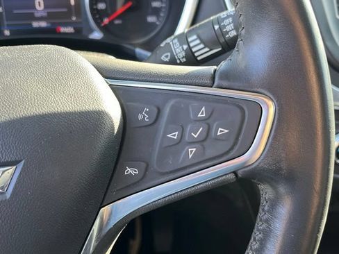 Used 2021 Chevrolet Equinox LT FWD image 18
