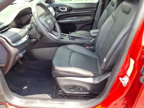 Used 2023 Jeep Compass High Altitude AWD/4WD image 18