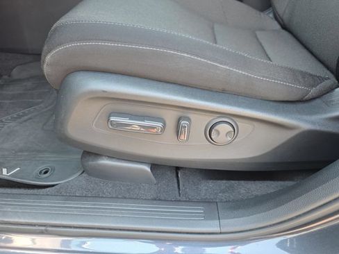 Certified 2025 Honda CR-V EX image 12