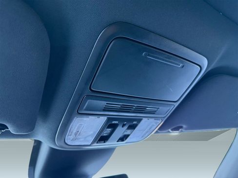 Used 2025 Honda Odyssey Sport-L image 18